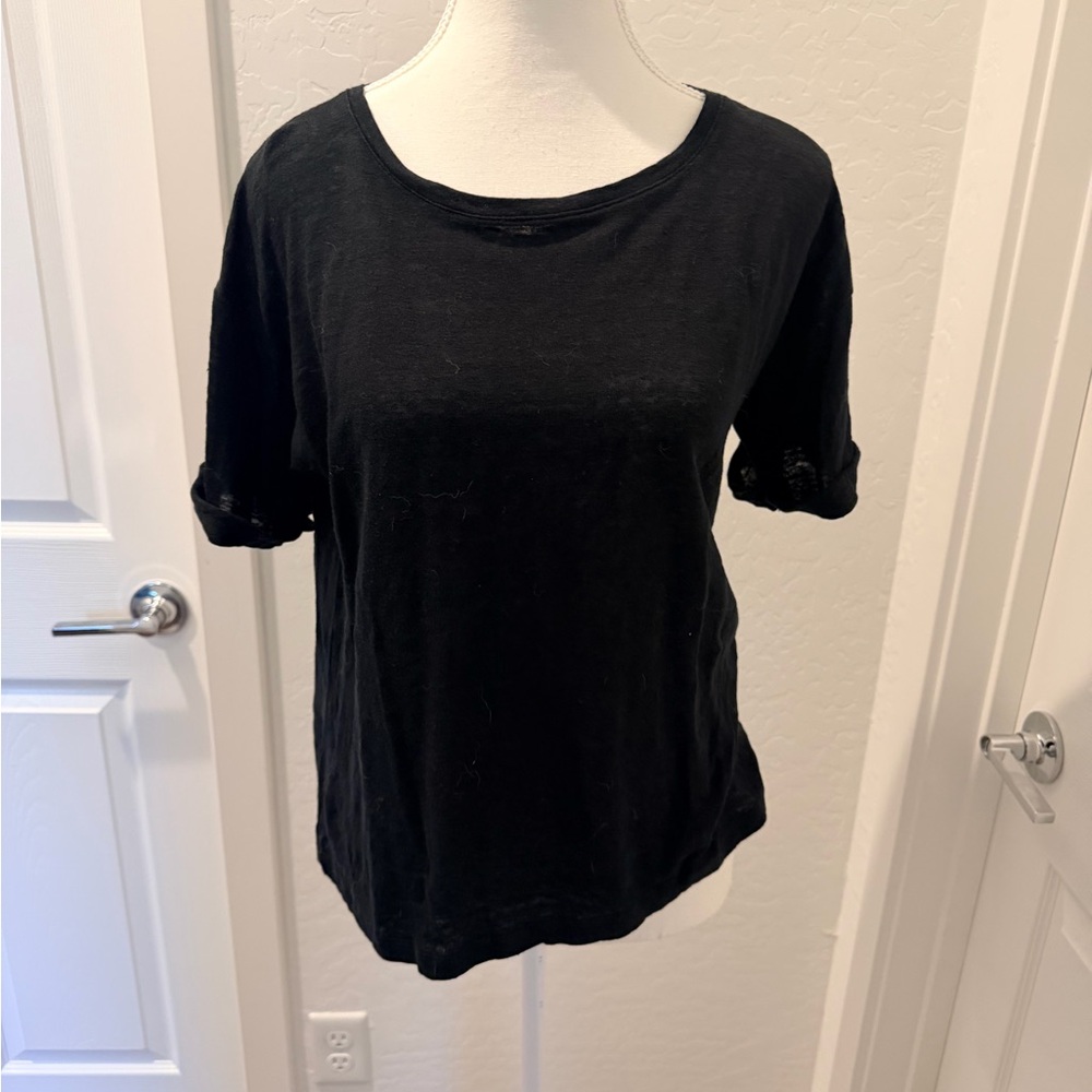 J Crew Black Classic Women’s Linen Tee w Cuffed Sleeves - M